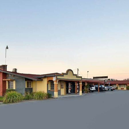 Rodeway Inn Modesto Bagian luar foto